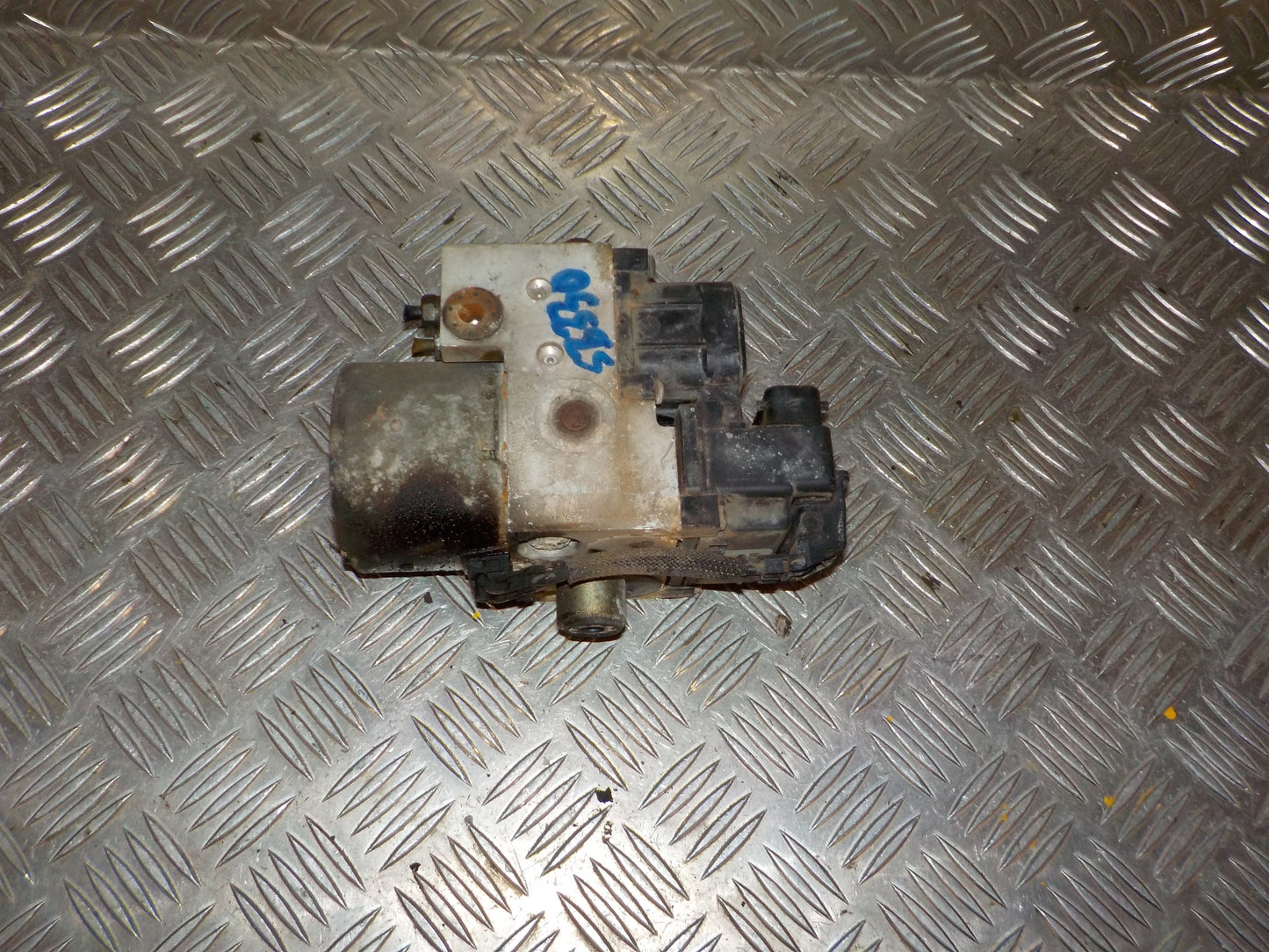 Peugeot 306 Abs Pumpe Med OEM Nr. 0265216478 Fra Peugeot Ophugger
