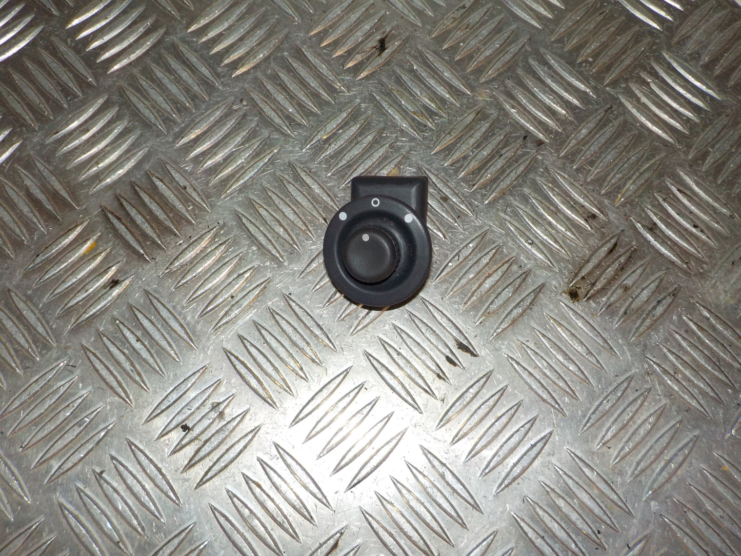 Renault Clio 3 Kontakt Sidespejl Med OEM Nr. 8200002442B Fra Renault Ophugger