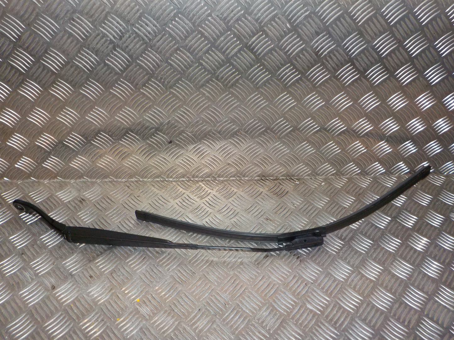 Citroen C3 II Viskerarm Med OEM Nr. 6429GT Fra Citroen Ophugger