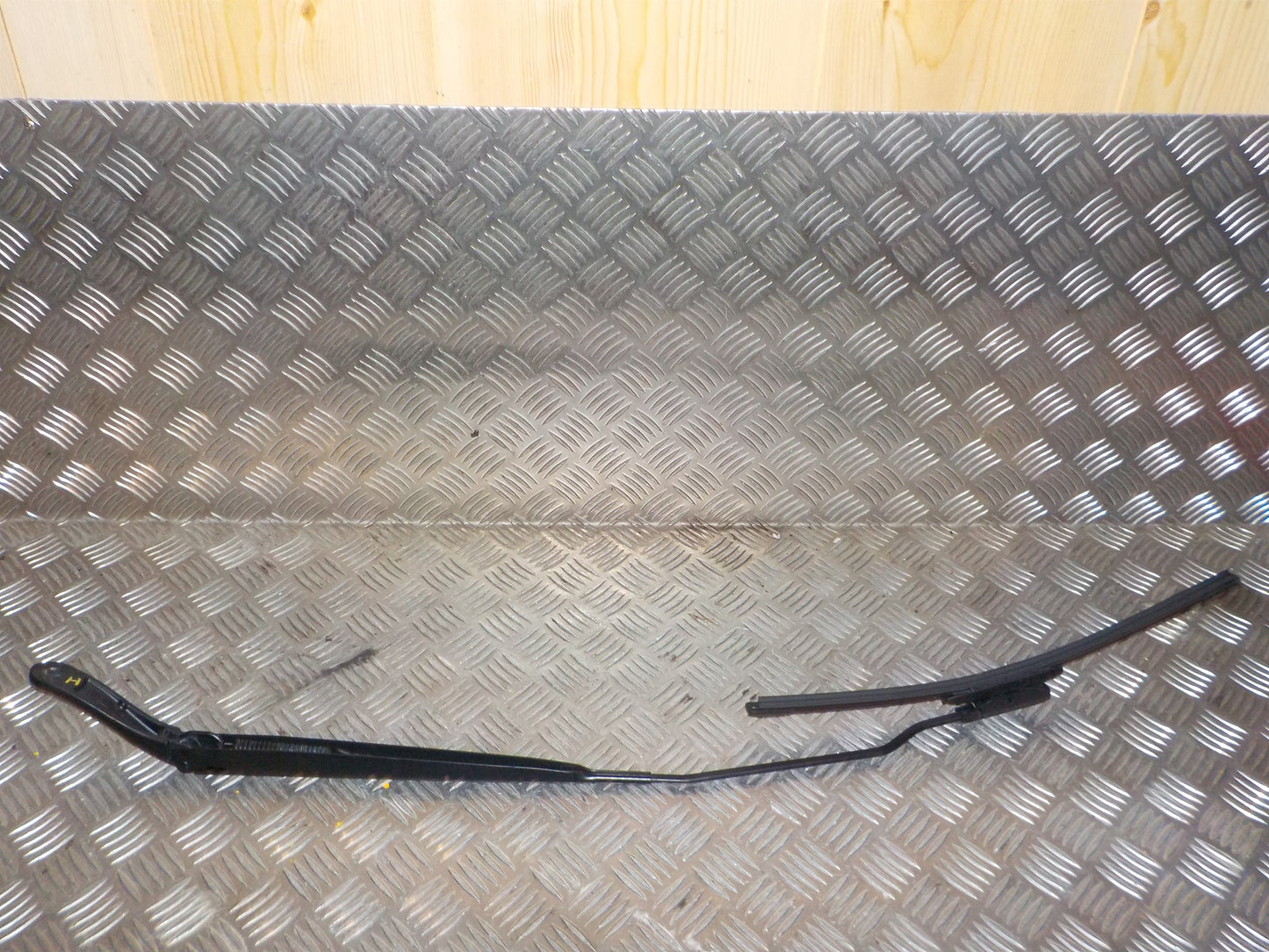 Citroen C3 II Viskerarm Med OEM Nr. 6429GV Fra Citroen Ophugger