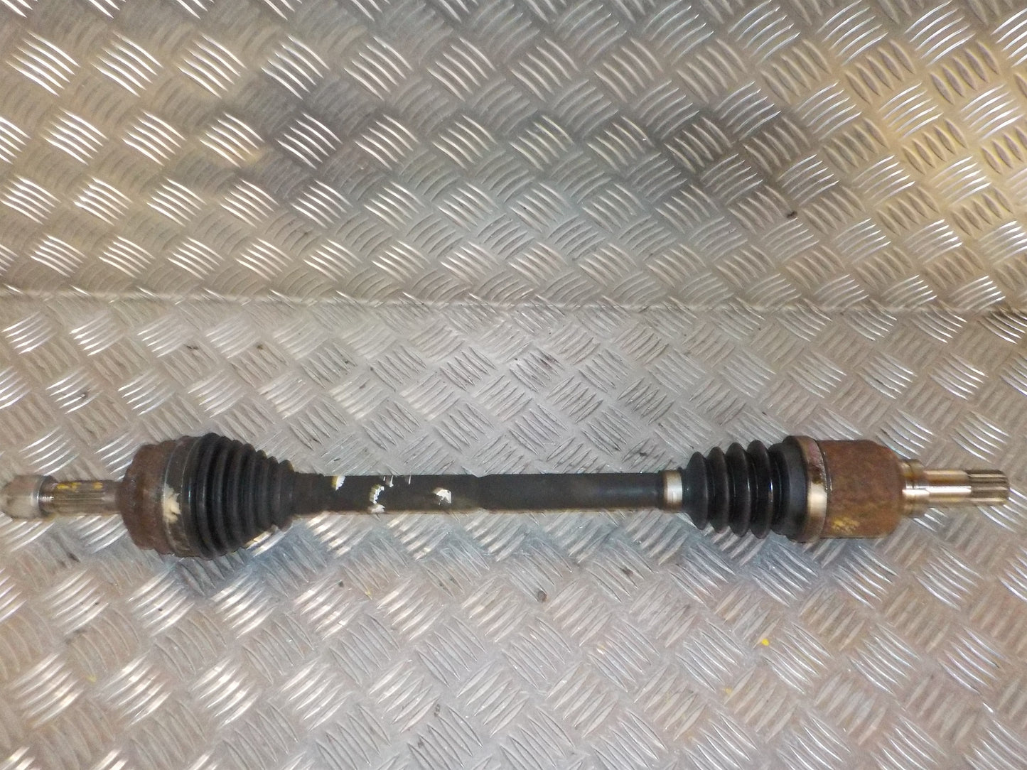 Citroen C3 II Trækaksel For V Med OEM Nr. 9801388580 Fra Citroen Ophugger