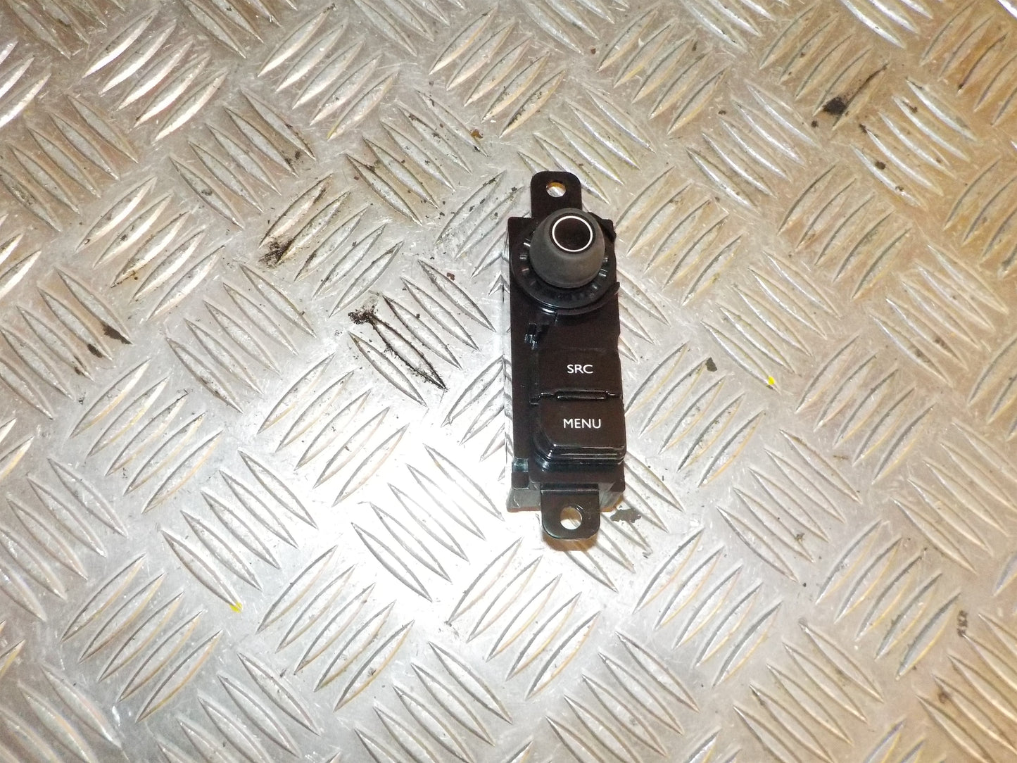 Peugeot 208 Kontakt Diverse Med OEM Nr. 98097243X Fra Peugeot Ophugger