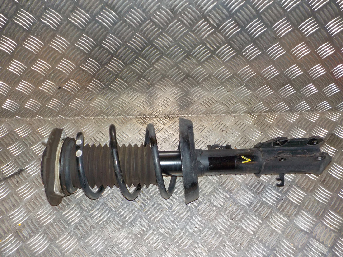 Opel Astra K Fjederben For V Med OEM Nr. 39131175 Fra Opel Ophugger