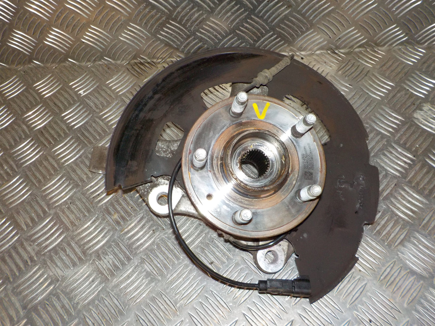 Opel Astra K Spindel For V Med OEM Nr. 39030299 Fra Opel Ophugger