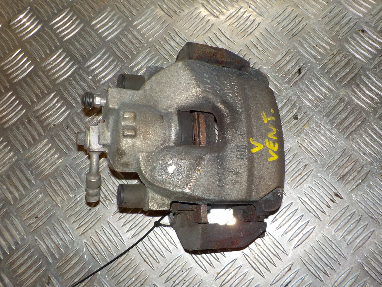 Opel Astra K Bremsekaliber VF Med OEM Nr. 13589725 Fra Opel Ophugger