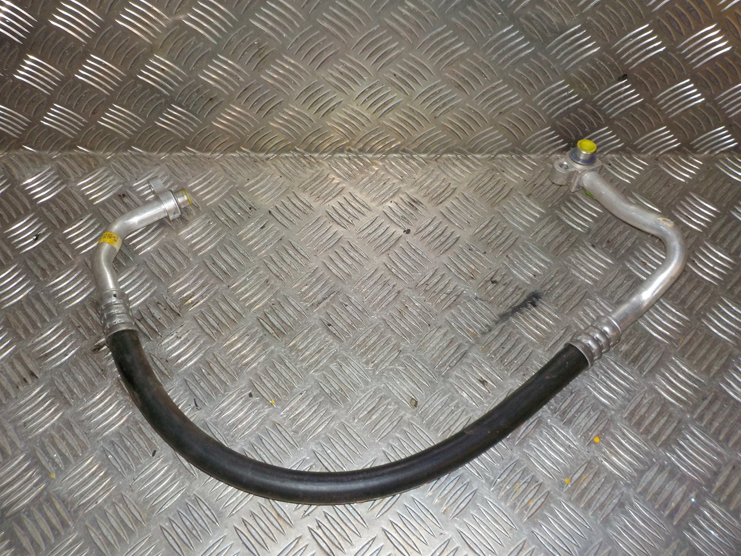 Opel Astra K Aircond. Rør/Slanger Med OEM Nr. 39171883 Fra Opel Ophugger