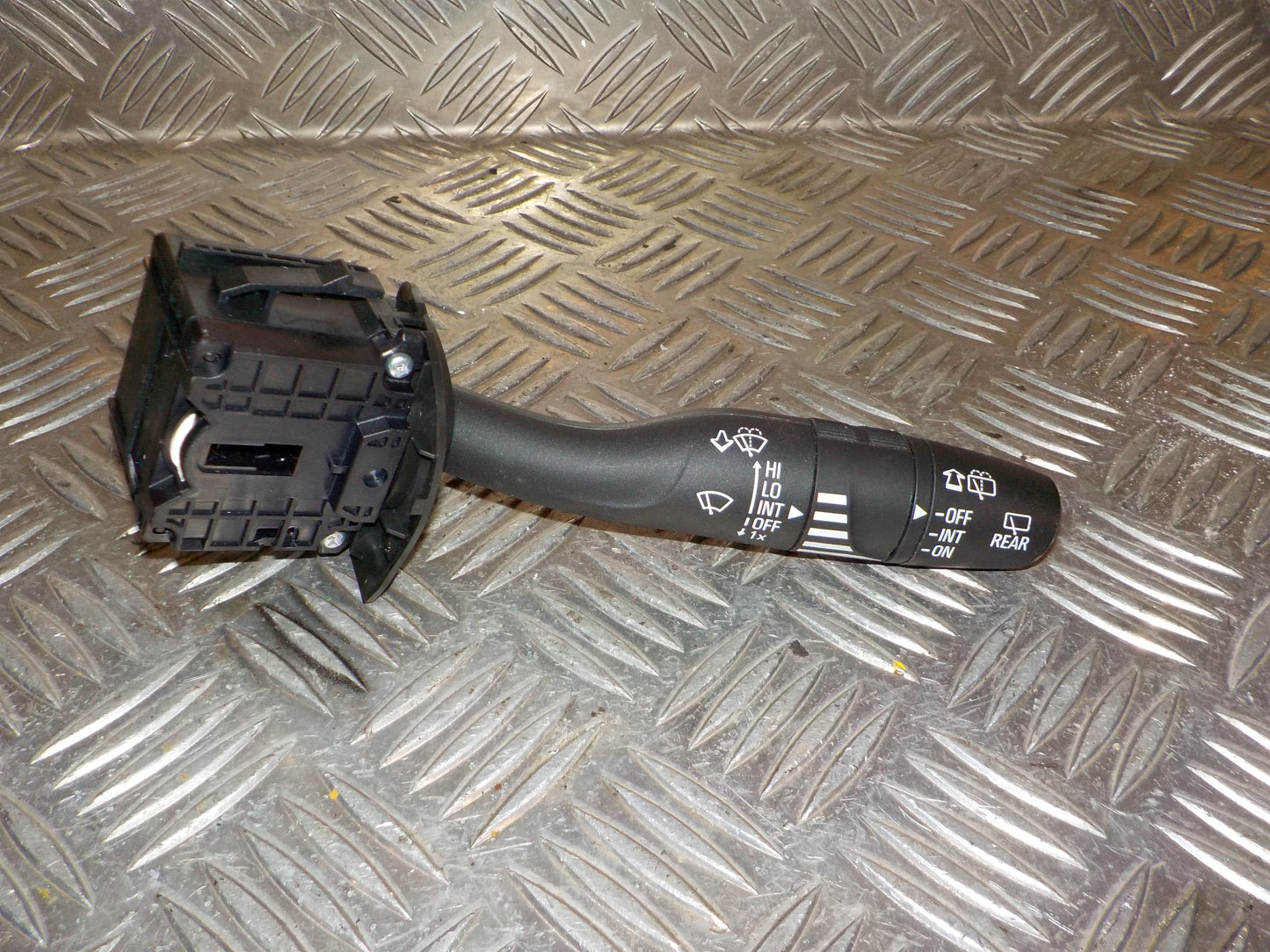 Opel Astra K Kontakt Visker Med OEM Nr. 39149298 Fra Opel Ophugger