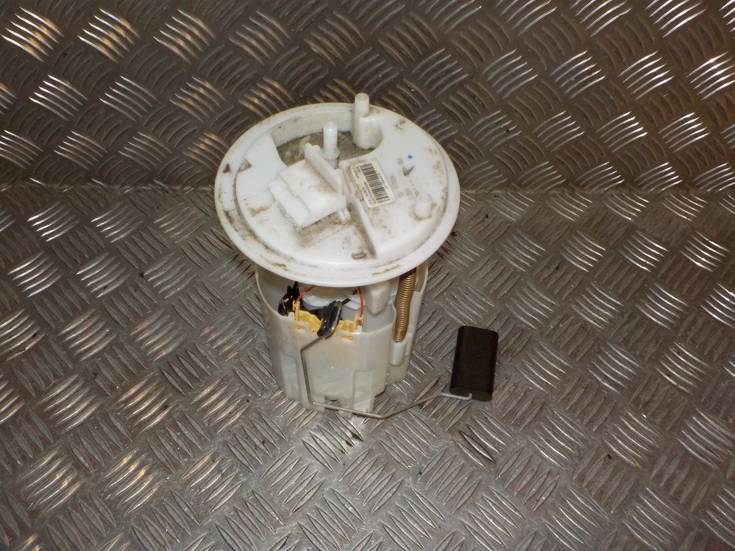 Opel Corsa E Benz/Brændstofpumpe El Med OEM Nr. 13436579 Fra Opel Ophugger