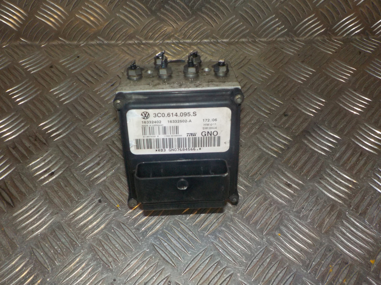 VW Passat 3C Abs Pumpe Med OEM Nr. 3C0614095S Fra VW Ophugger