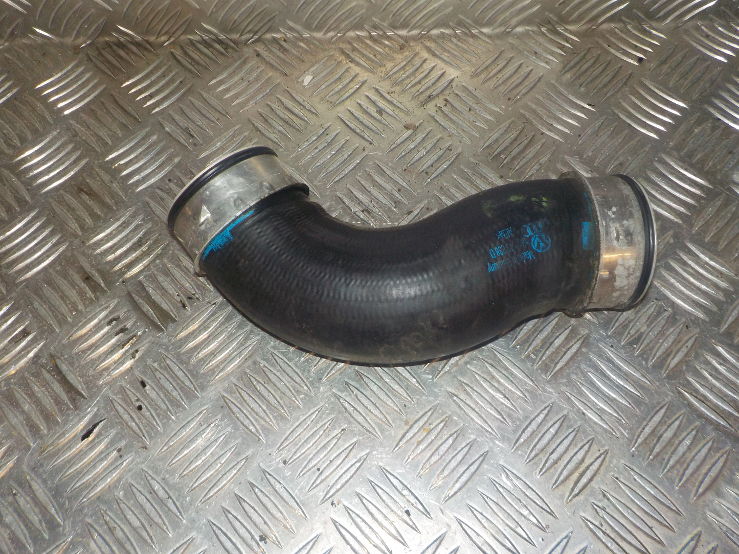 VW Passat 3C Turbo/Intercool. Slanger Med OEM Nr. 1K0145838D Fra VW Ophugger