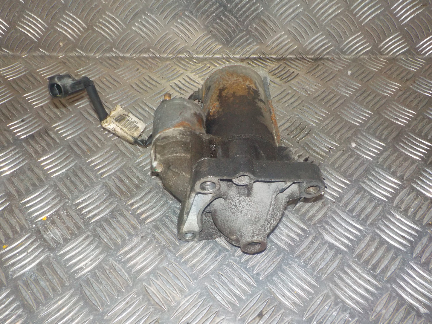 Opel Movano Starter Med OEM Nr. P0275235 Fra Opel Ophugger