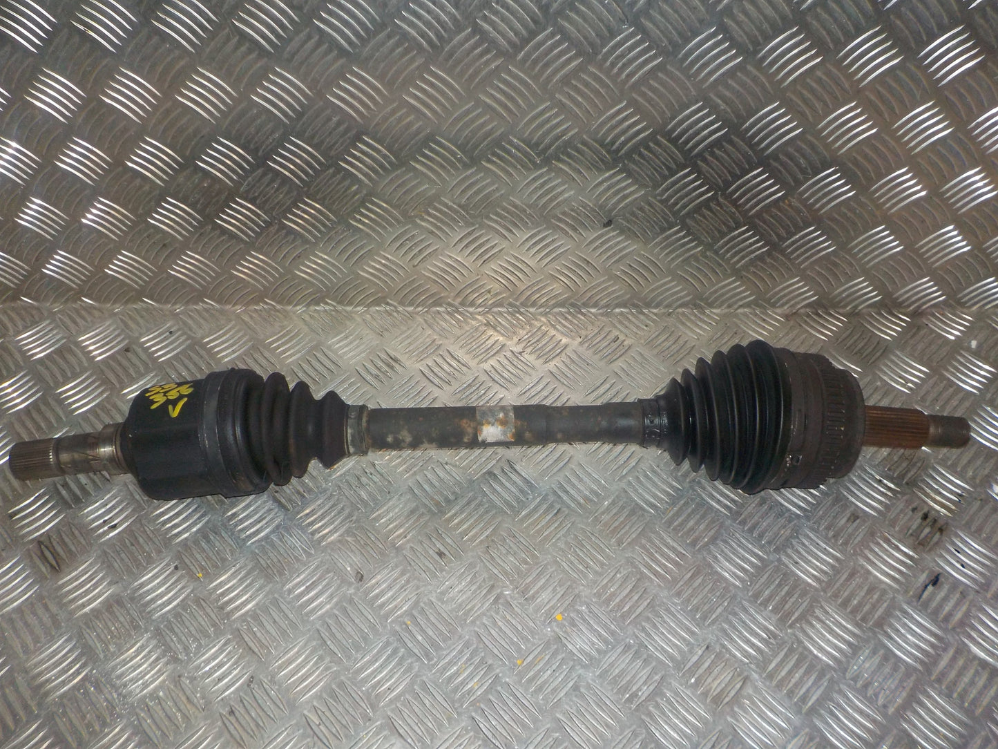 Opel Movano Trækaksel For V Med OEM Nr. 93169683 Fra Opel Ophugger