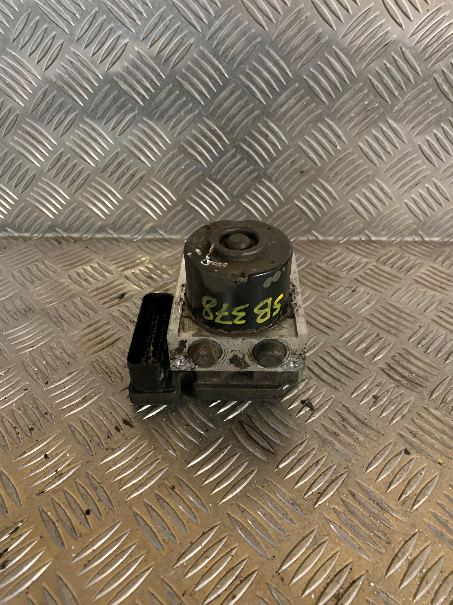 Citroen C3 Abs Pumpe Med OEM Nr. 4541FX Fra Citroen Ophugger