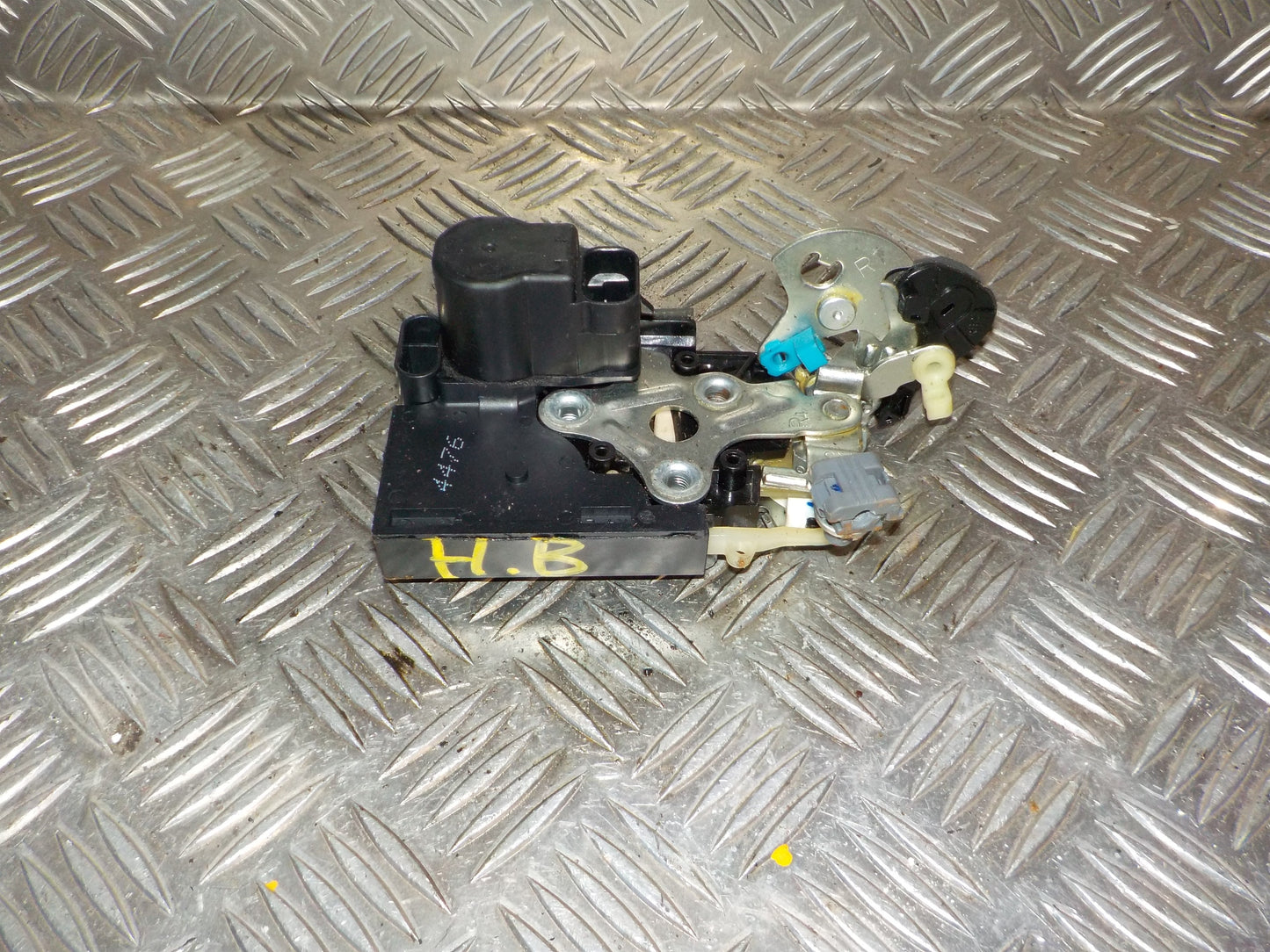 Opel Karl Dørlås Med OEM Nr. 95380554 Fra Opel Ophugger