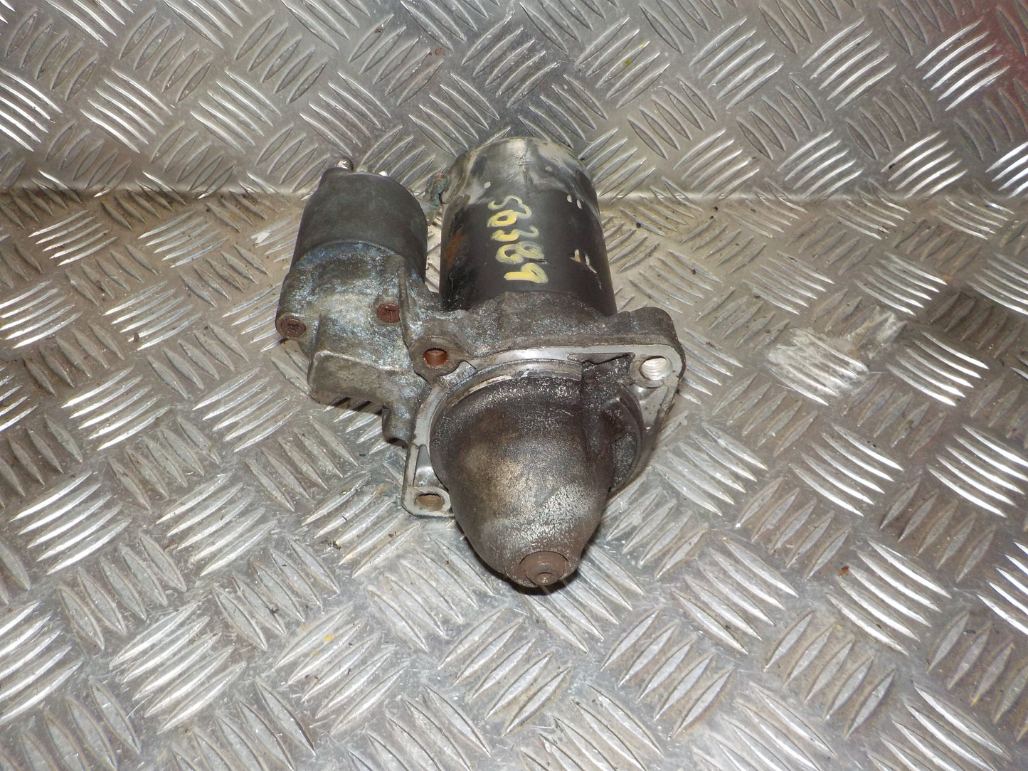 BMW 3-Serie E46 Starter Med OEM Nr. 12412354709 Fra BMW Ophugger