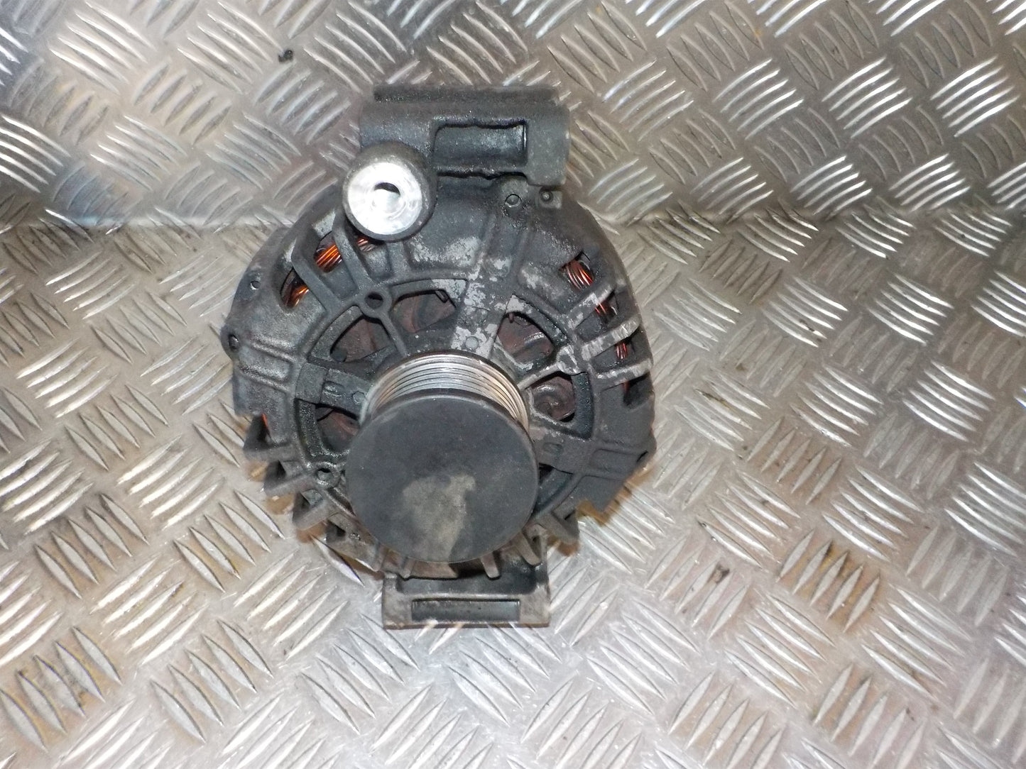 BMW 3-Serie E46 Generator Med OEM Nr. 12317532966 Fra BMW Ophugger