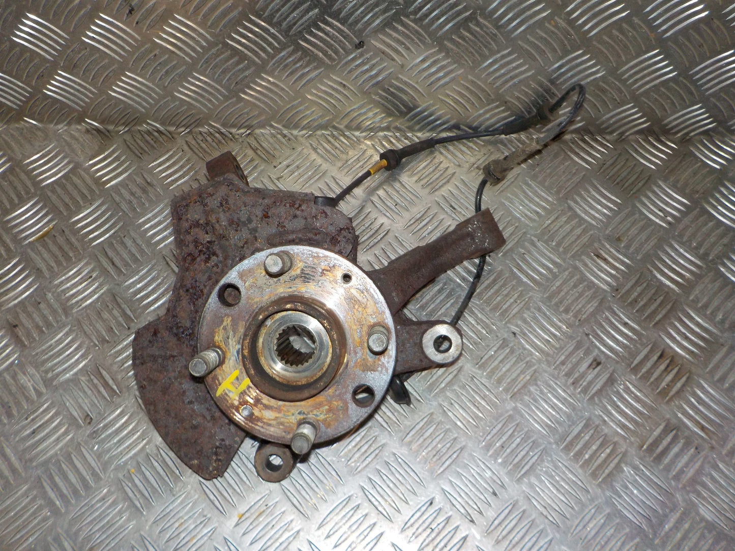 Chevrolet Aveo Spindel For H Med OEM Nr. Ophugger Fra Chevrolet Ophugger