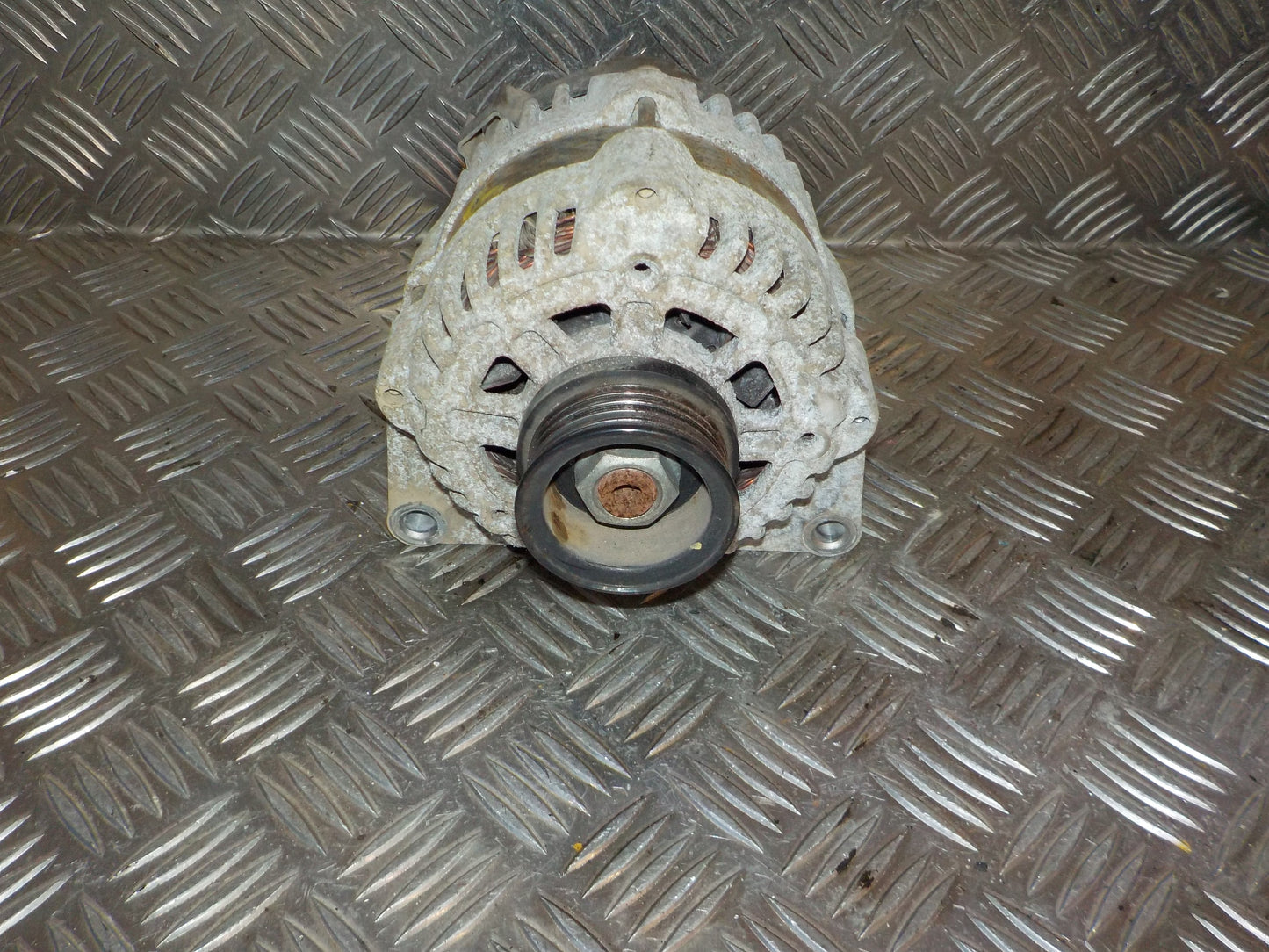 Chevrolet Aveo Generator Med OEM Nr. 96858875 Fra Chevrolet Ophugger