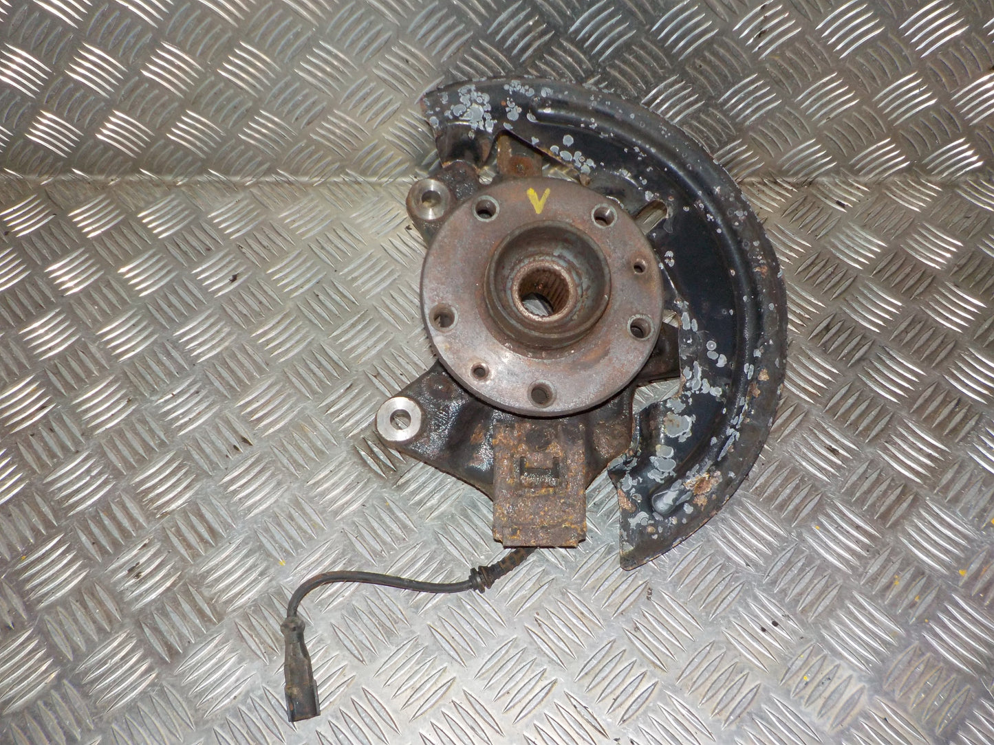 Renault Megane 3 Spindel For V Med OEM Nr. 400154705R Fra Renault Ophugger