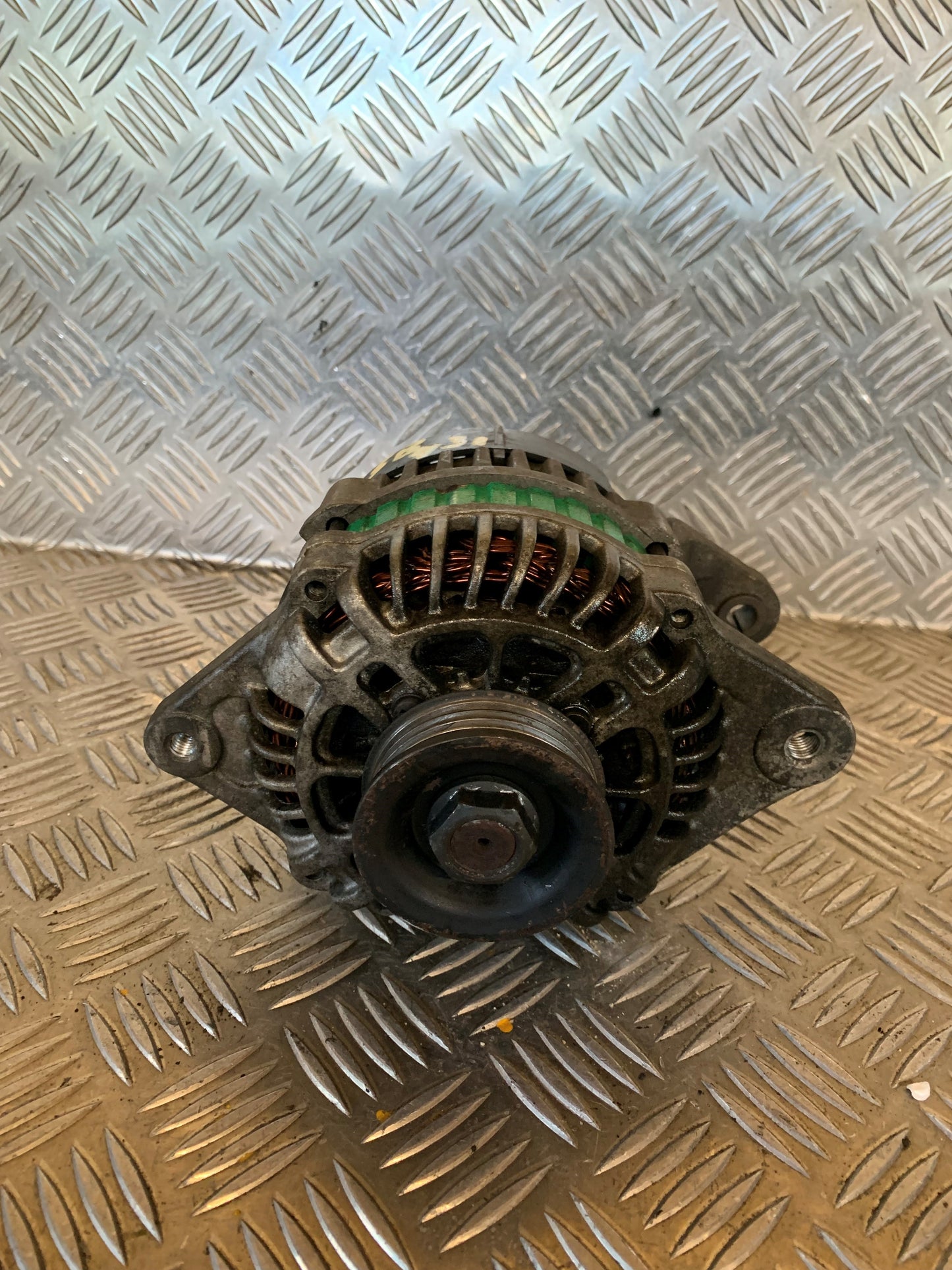 Kia Rio Dc Generator Med OEM Nr. AB180140 Fra Kia Ophugger