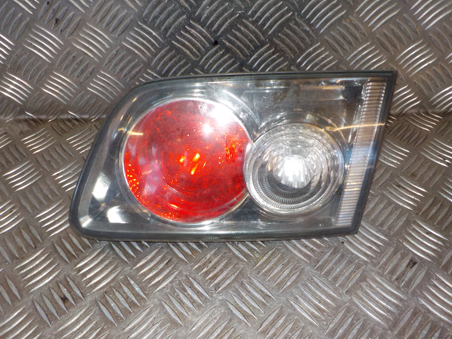 Mazda 6 Gg/Gy Baglygte Med OEM Nr. GR4B513F0 Fra Mazda Ophugger