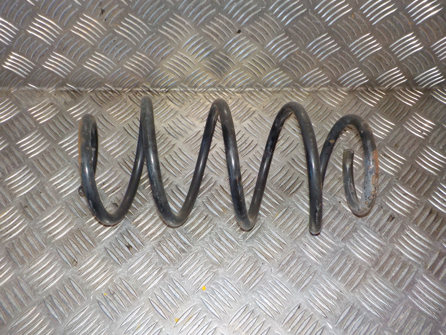 VW Golf 6 1K Forfjeder Med OEM Nr. 1K0411105AT Fra VW Ophugger