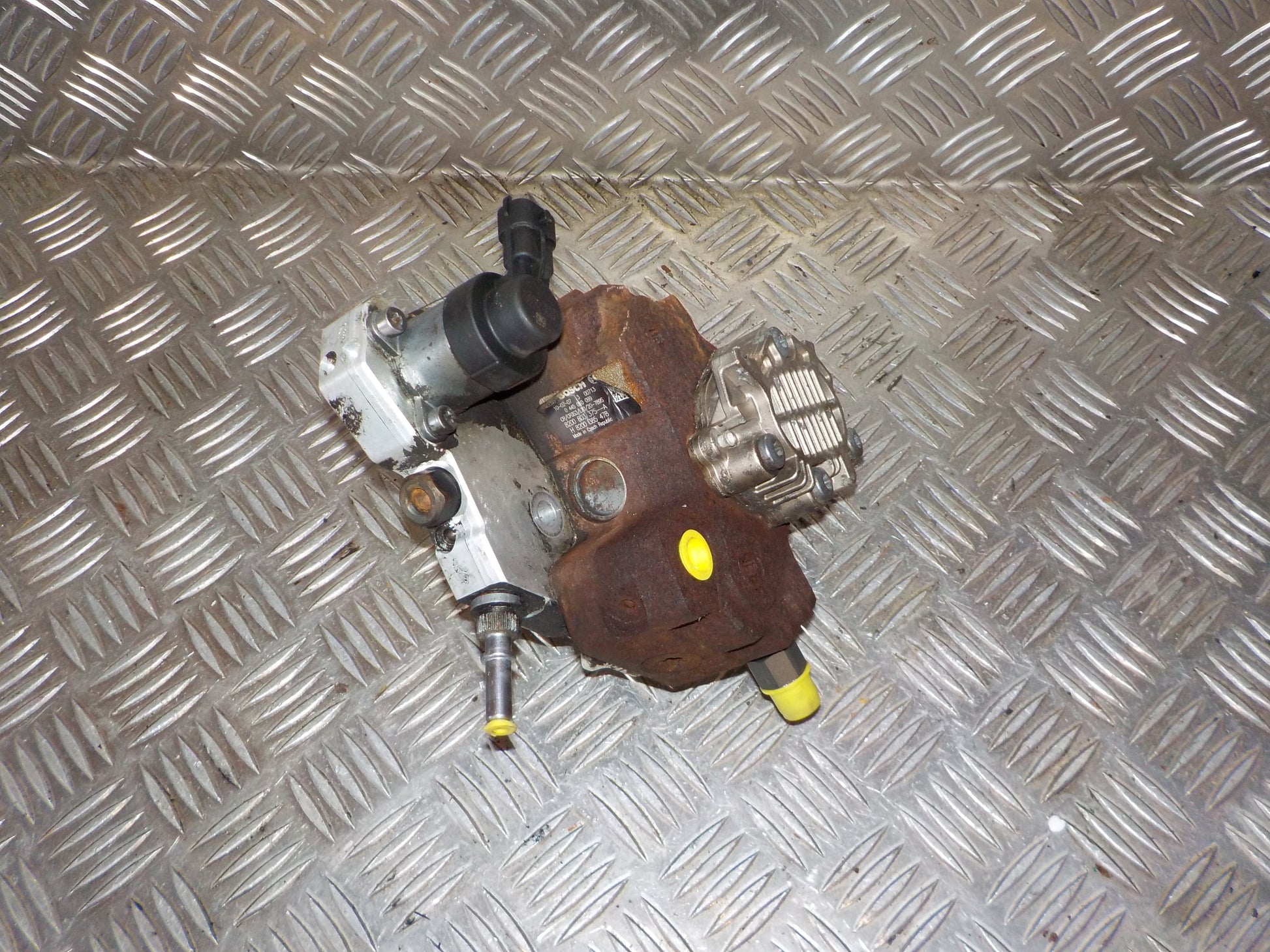 Renault Trafic 1 Dieselpumpe Med OEM Nr. 0445010099 Fra Renault Ophugger