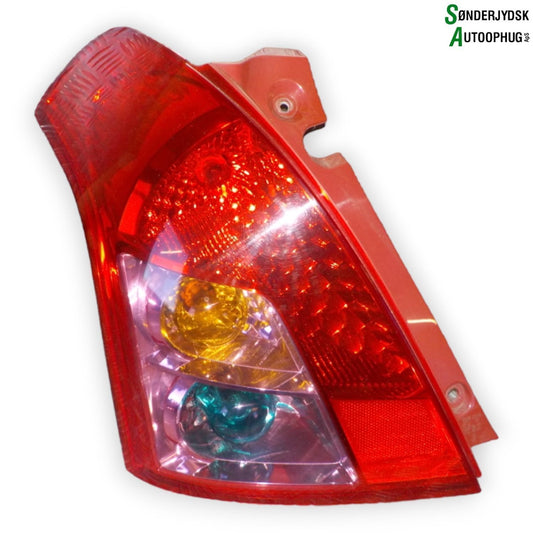 Suzuki Swift Baglygte Med OEM Nr. 3567072K00 Fra Suzuki Ophugger