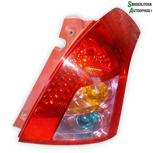 Suzuki Swift Baglygte Med OEM Nr. 3565072K00 Fra Suzuki Ophugger