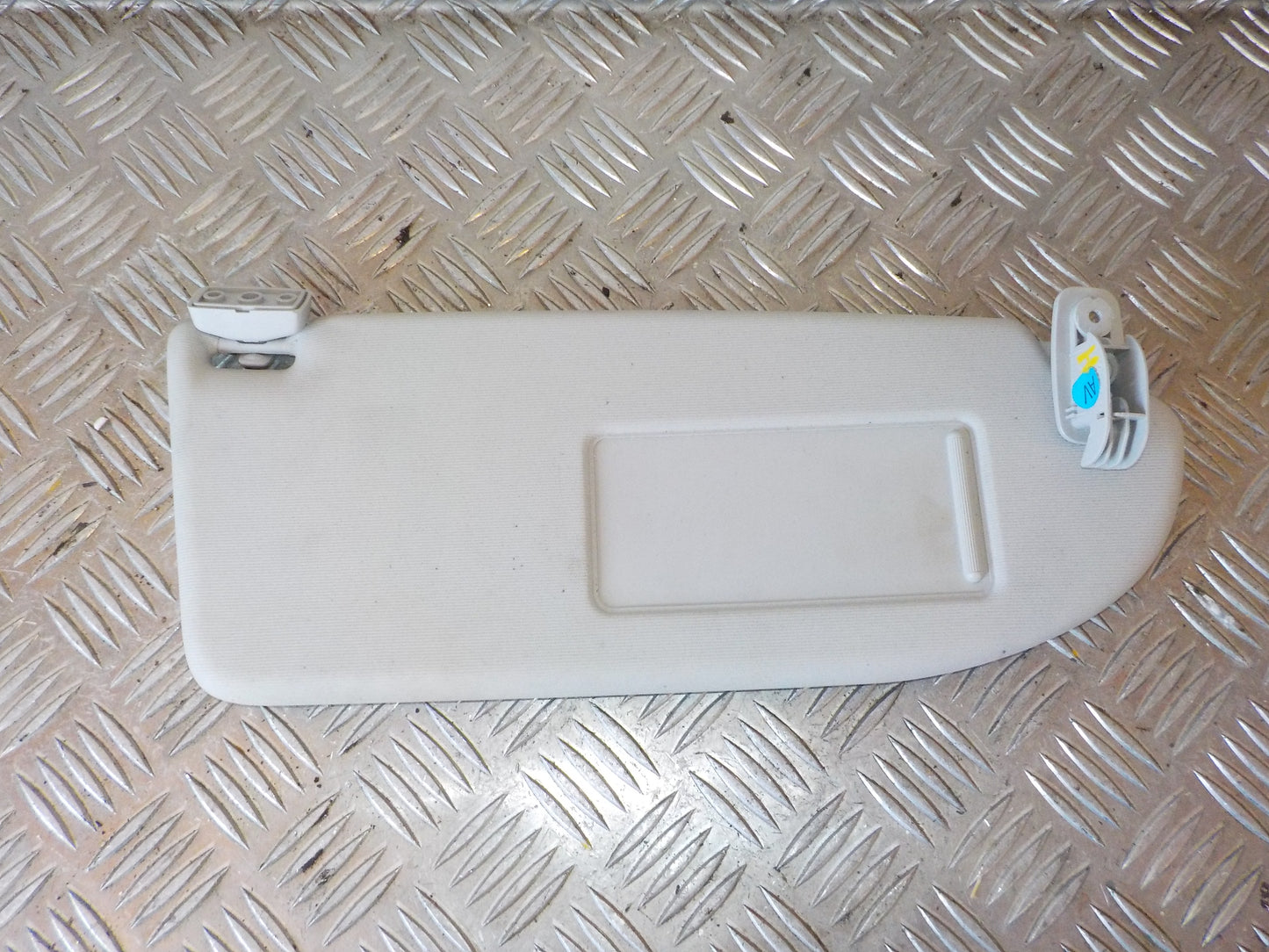 Seat Ibiza Solskærm Med OEM Nr. 6L0857552E Fra Seat Ophugger