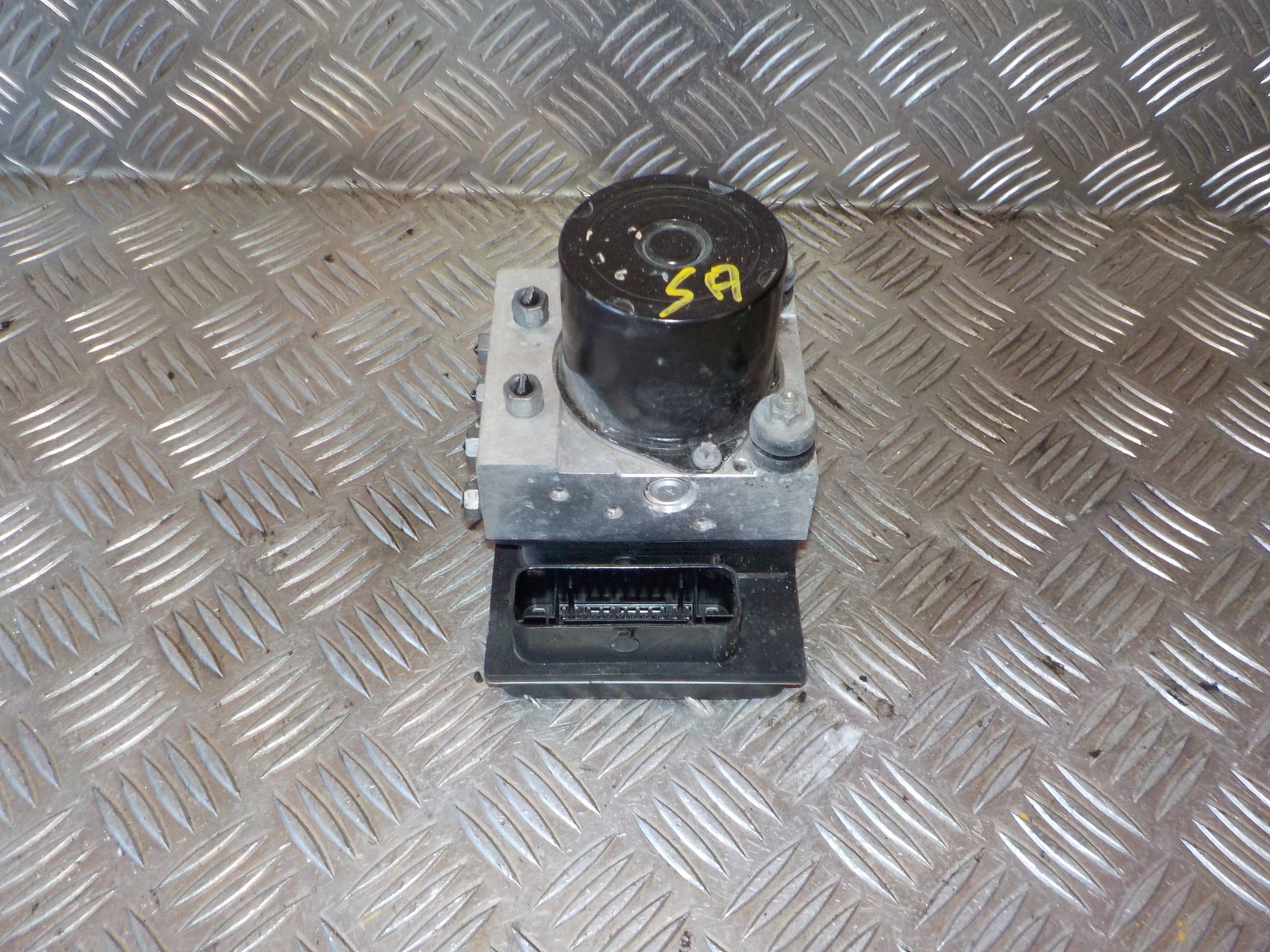 Seat Ibiza 6J Abs Pumpe Med OEM Nr. 6R0614517AD Fra Seat Ophugger