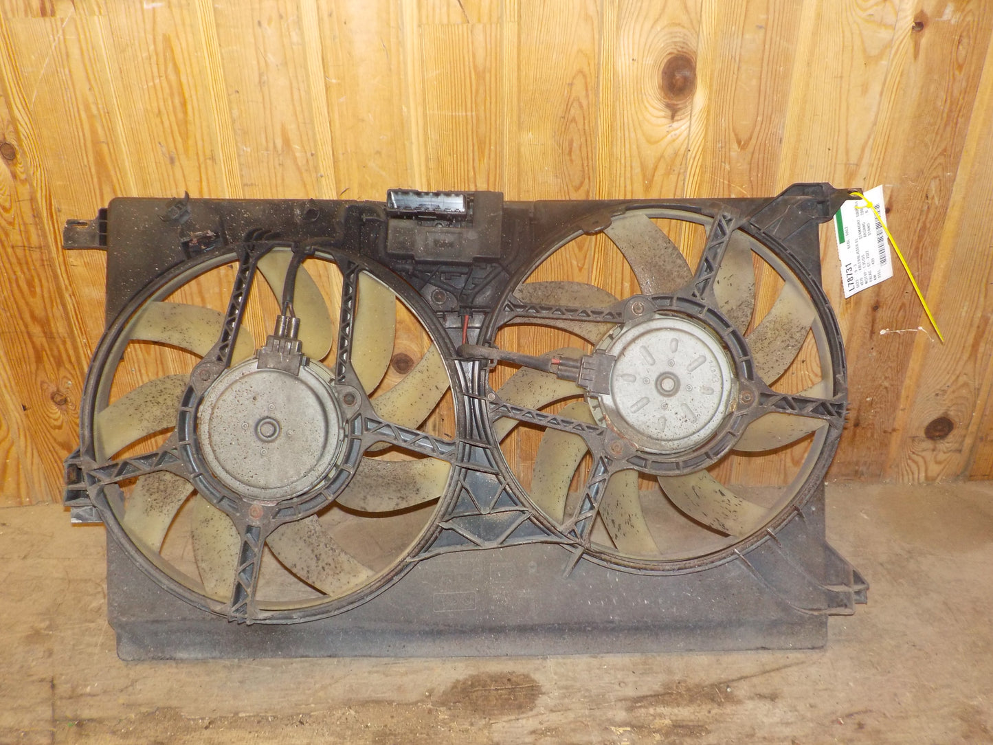 Saab 9-3 Kølerblæser El Med OEM Nr. 13123751 Fra Saab Ophugger