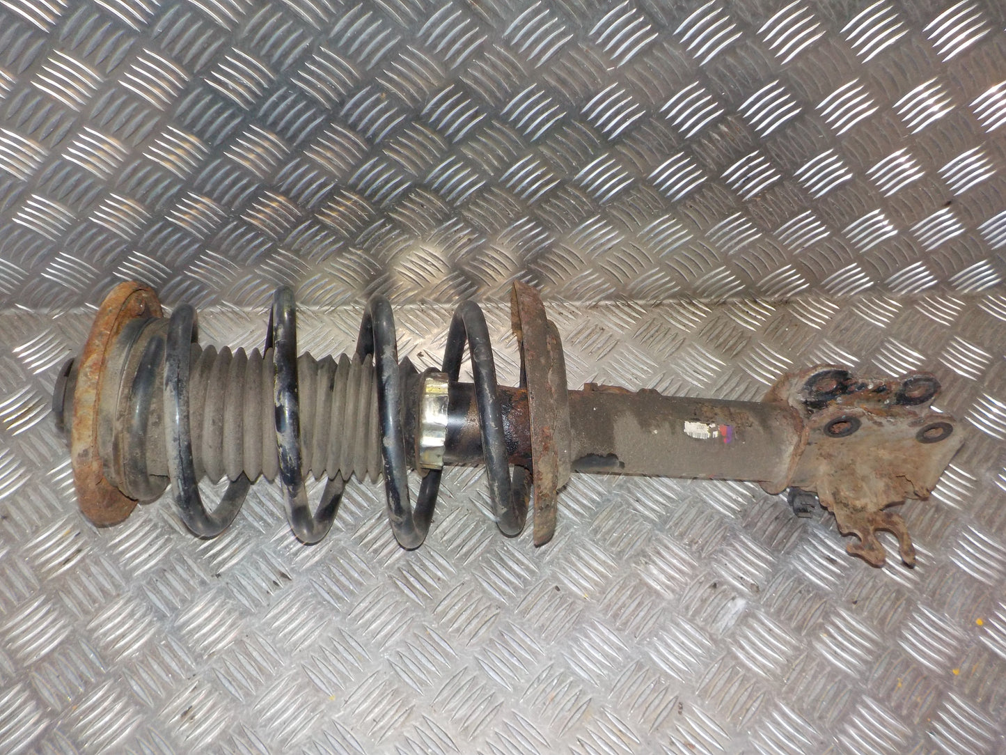 Saab 9-3 Fjederben For V Med OEM Nr. Ophugger Fra Saab Ophugger