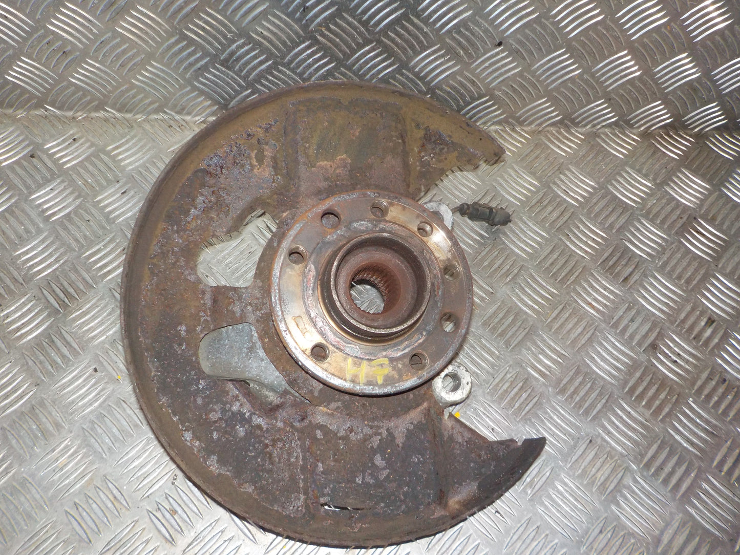 Saab 9-3 Spindel For H Med OEM Nr. Ophugger Fra Saab Ophugger