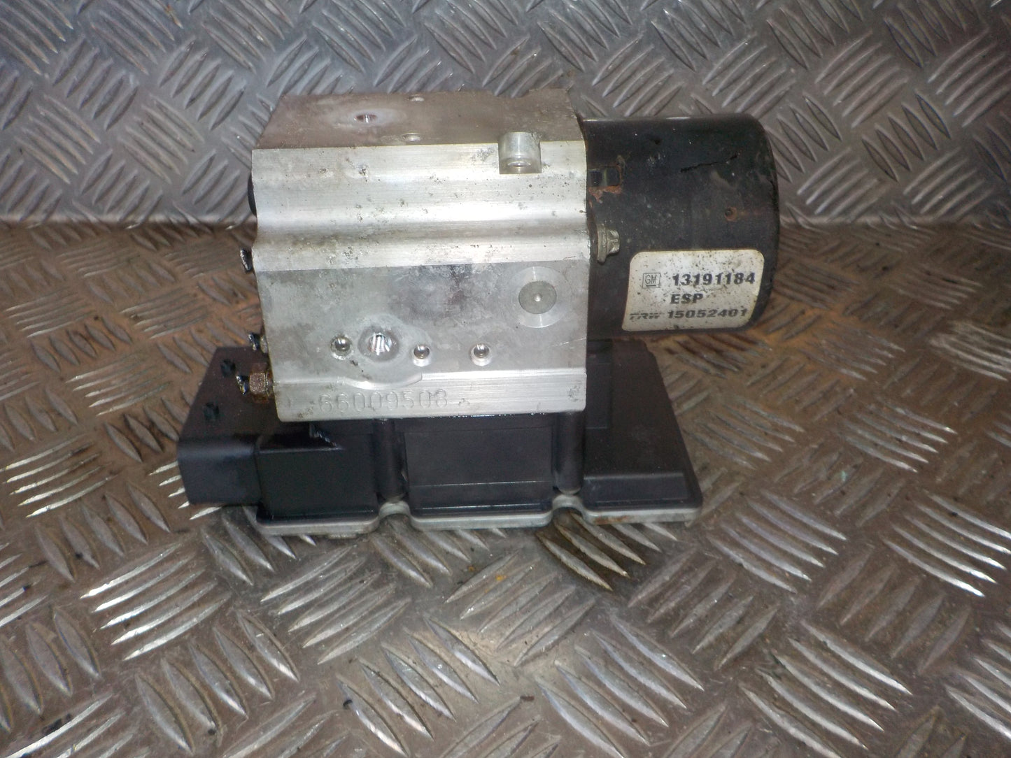 Saab 9-3 ABS Pumpe Med OEM Nr. 13191184 Fra Saab Ophugger