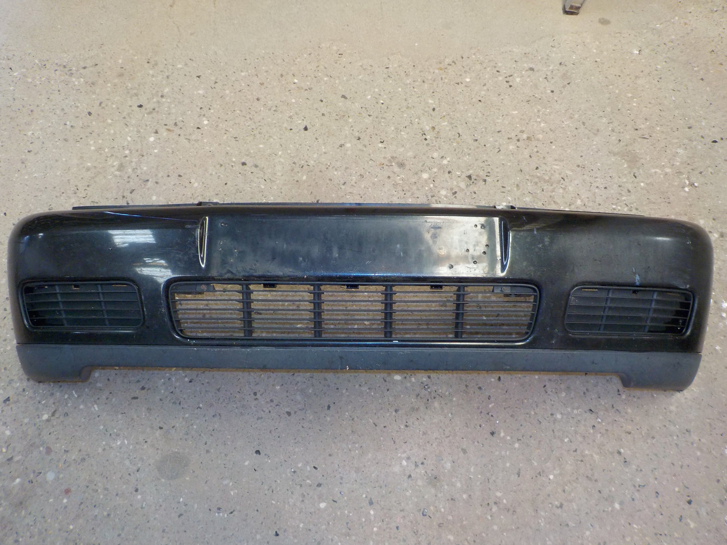 VW Polo CLA Variant 6K Forkofanger Med OEM Nr. 6K5807221B Fra VW Ophugger