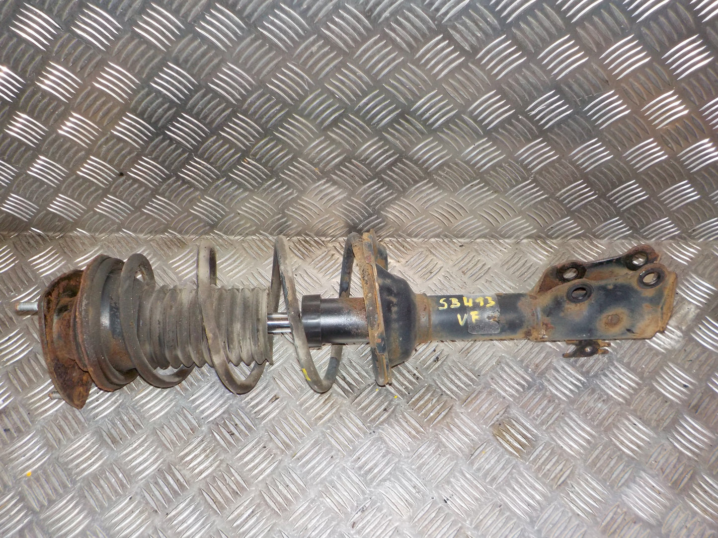 Toyota Yaris Jap. Fjederben For V Med OEM Nr. 4851059147 Fra Toyota Ophugger