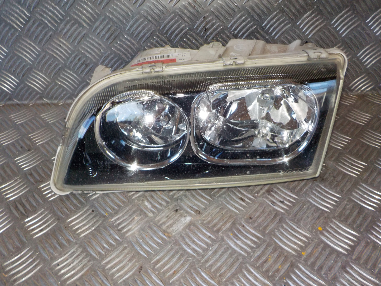 Volvo S40/V40 Forlygte Med OEM Nr. 30899878 Fra Volvo Ophugger