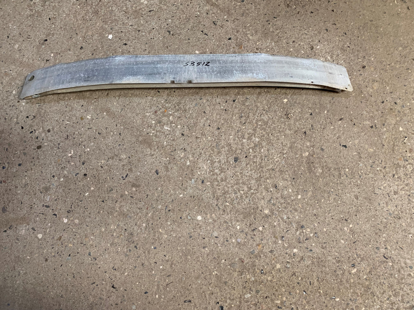 Opel Corsa D Forkofanger Rå Med OEM Nr. 13191879 Fra Opel Ophugger