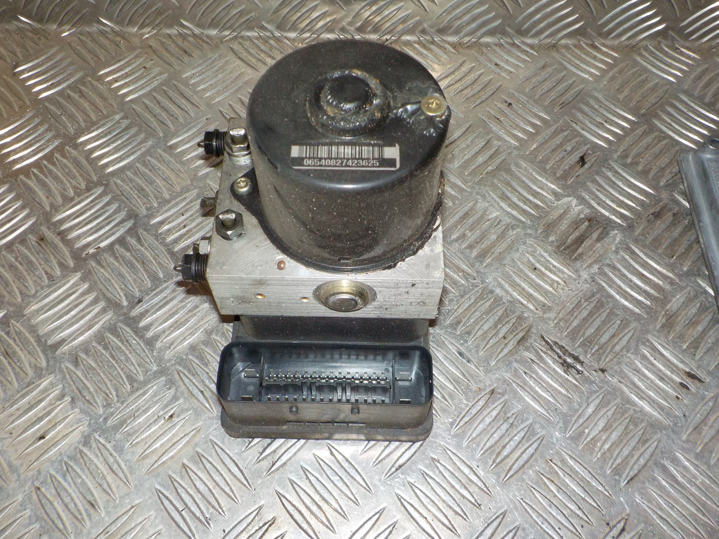 BMW 3-Serie E46 ABS Pumpe Med OEM Nr. 67759047 Fra BMW Ophugger