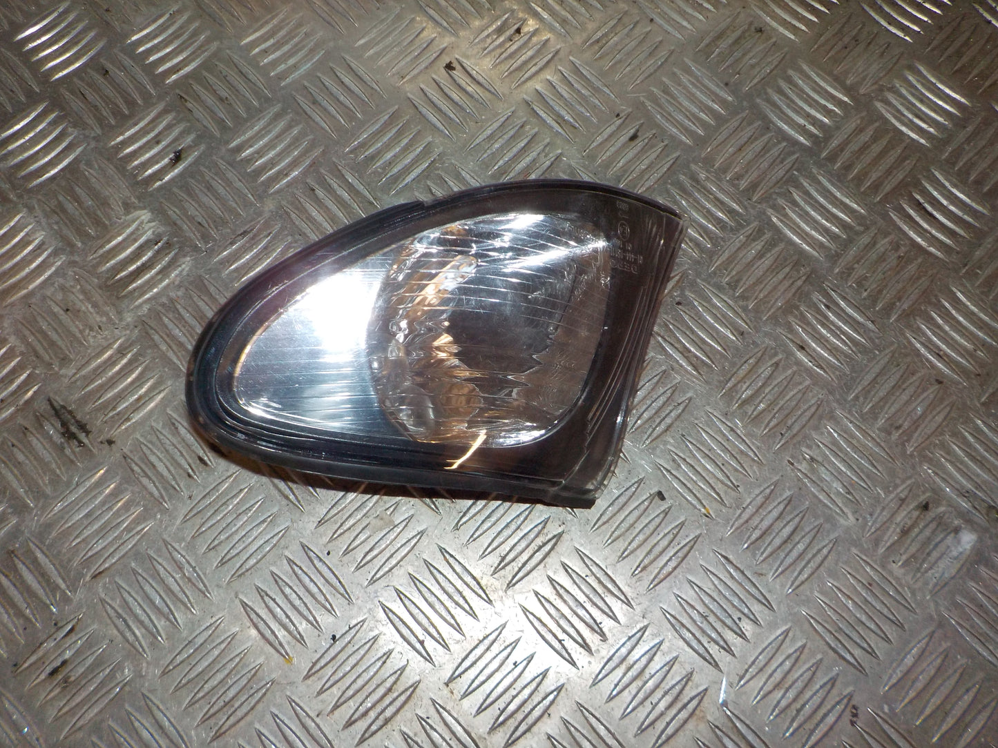 BMW 3-Serie E46 Tågelygte For Med OEM Nr. 63137165851 Fra BMW Ophugger