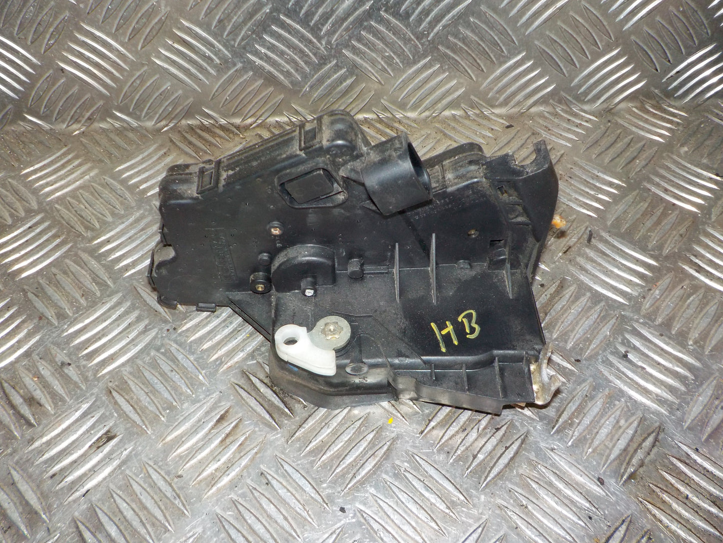 BMW 3-Serie E46 Dørlås Med OEM Nr. 51227011246 Fra BMW Ophugger