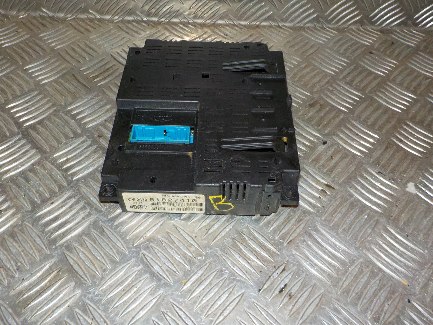 Fiat 500 Bcm / Komfortkomputer Med OEM Nr. 51827410 Fra Fiat Ophugger