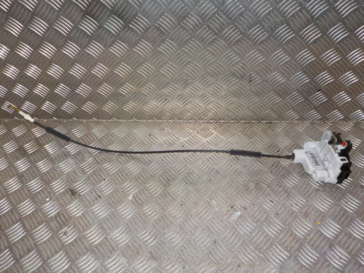 Fiat 500 Dørlås Med OEM Nr. 51935118 Fra Fiat Ophugger