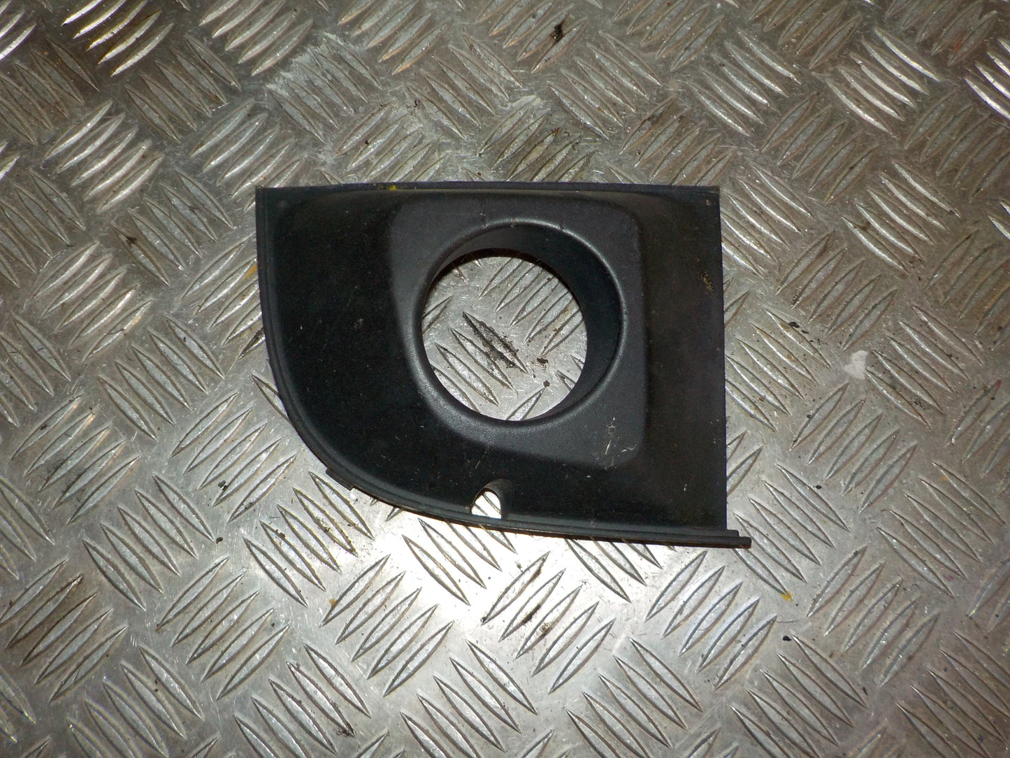 Fiat 500 Kofangergitter Med OEM Nr. 735425825 Fra Fiat Ophugger