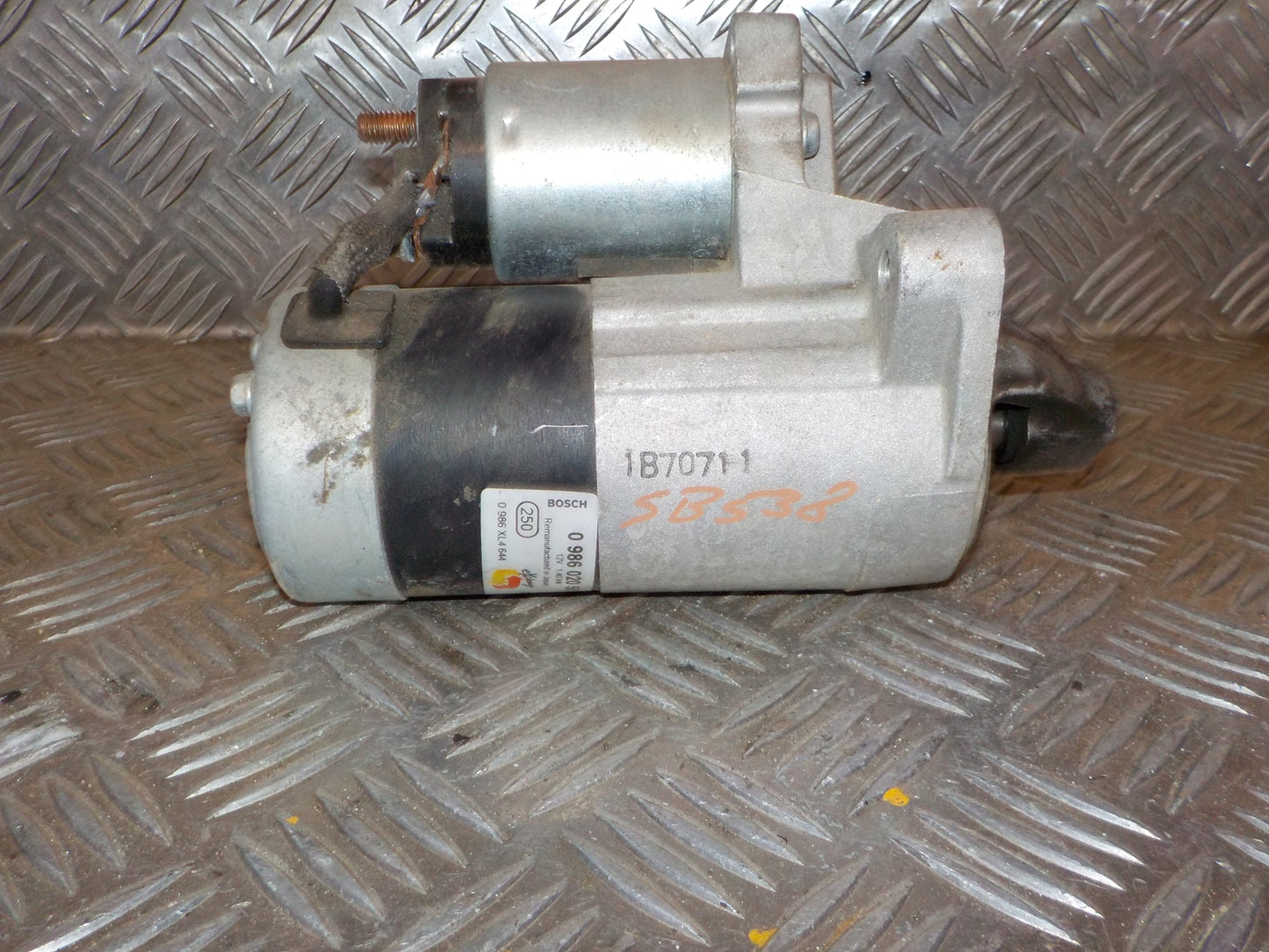 Suzuki Grand Vitara Starter Med OEM Nr. 0986020501 Fra Suzuki Ophugger