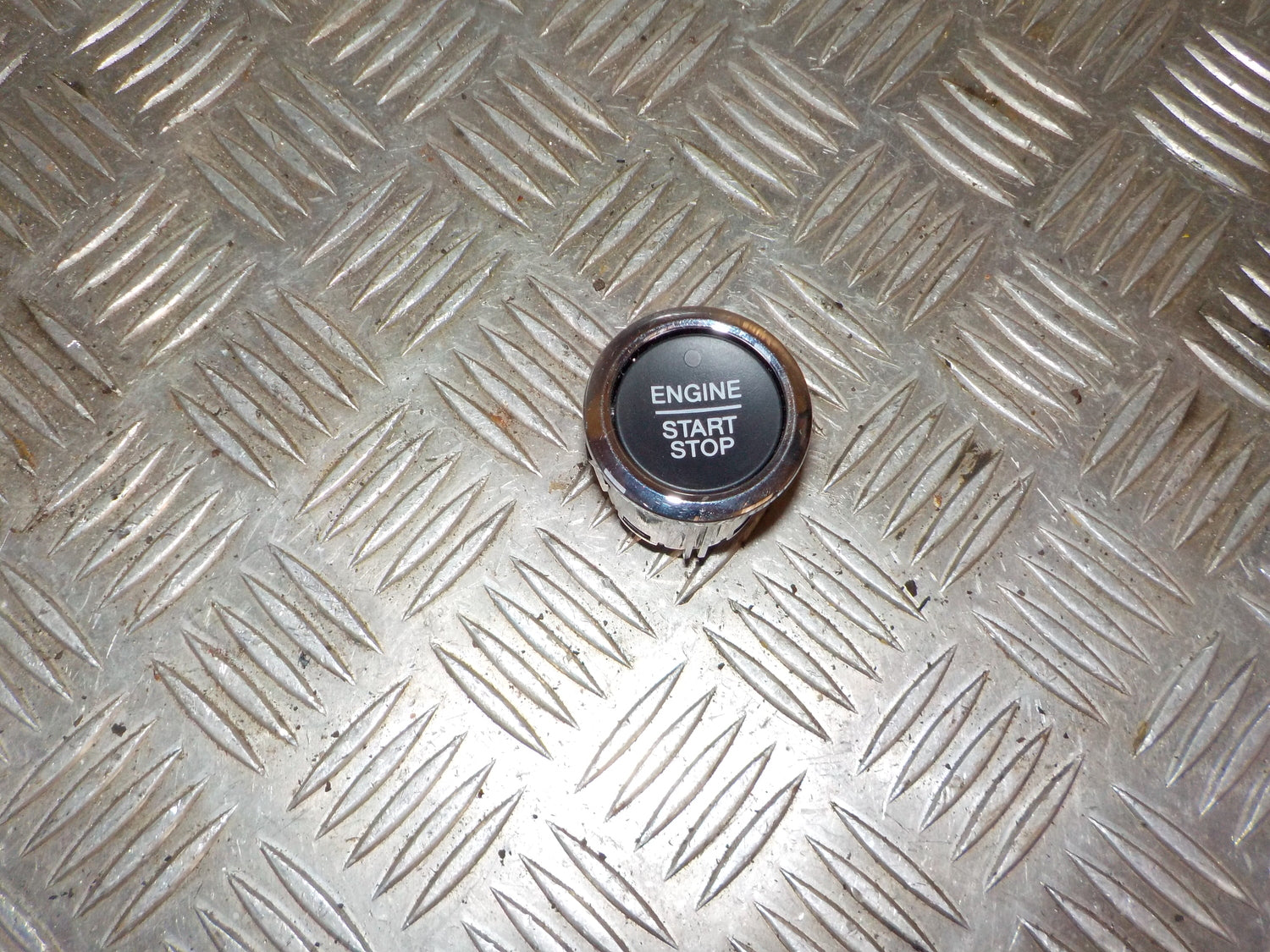 Ford S‑Max 2 Start/Stop Kontakt Med OEM Nr. DG9T14C376ADW Fra Ford Ophugger