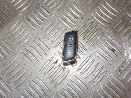 Ford S‑Max 2 Kontakt Diverse Med OEM Nr. BBSDT14017DCW Fra Ford Ophugger