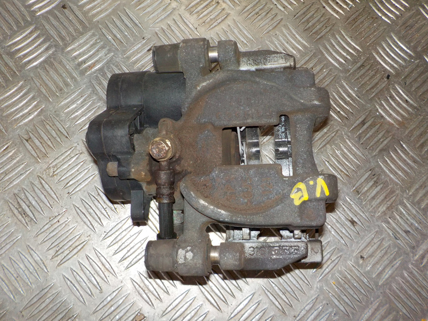 Ford S‑Max 2 Bremsekaliber VB Med OEM Nr. 2351161 Fra Ford Ophugger