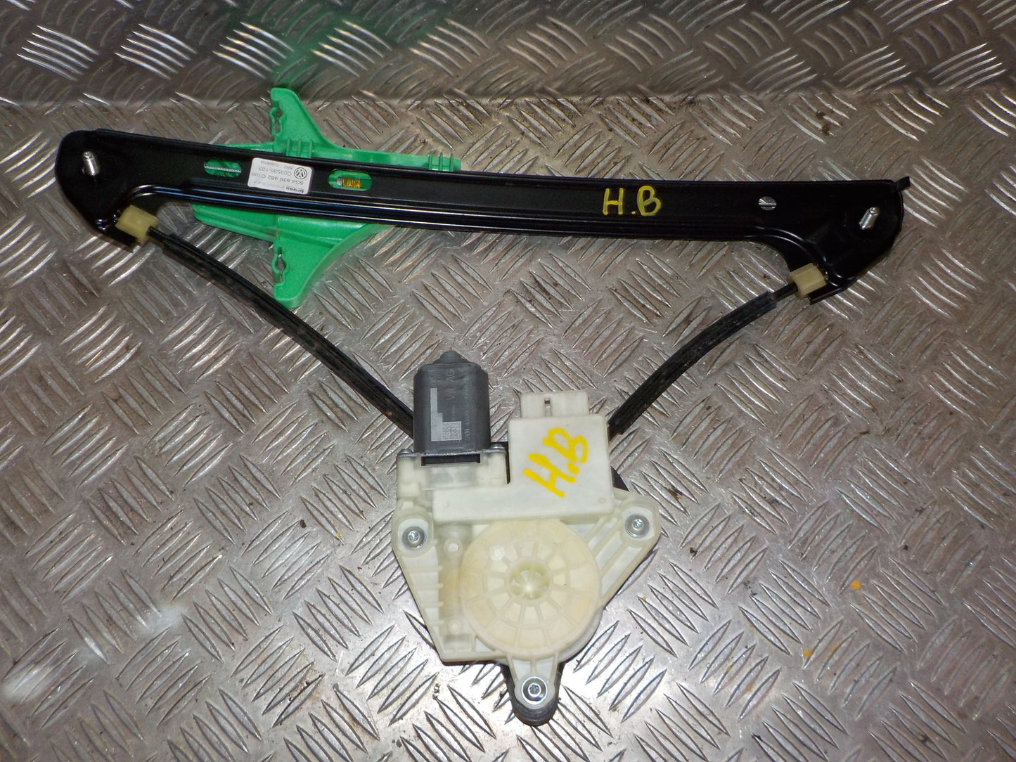 VW Golf 7 AU Rudemotor - Rudehejs Med OEM Nr. 5Q4959812F Fra VW Ophugger
